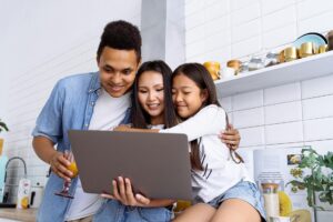 As vantagens dos conteúdos sob demanda para famílias