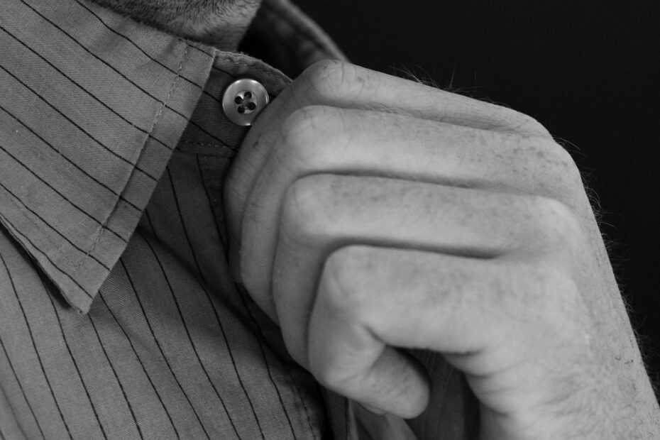 Quais são os principais tipos de colarinho em camisas masculinas